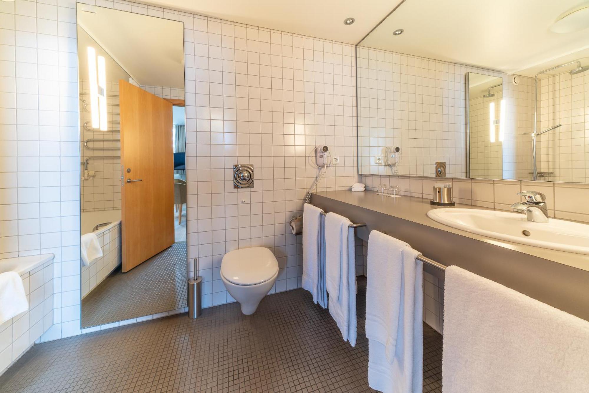 Hotel Isafjoerdur - Torg Ísafjörður Eksteriør billede